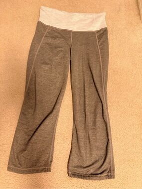 Lululemon Capris Size 6